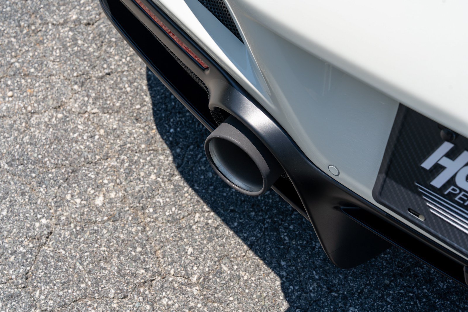 Used 2022 Ferrari F8 Tributo RWD image 19