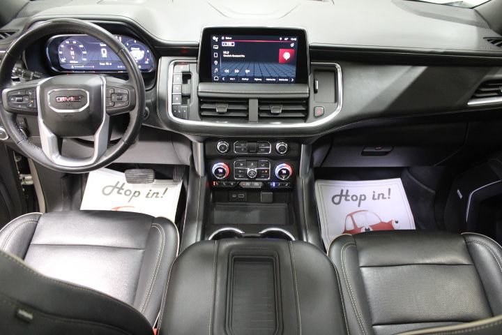 Used 2022 GMC Yukon SLT w/ SLT Premium Package image 2