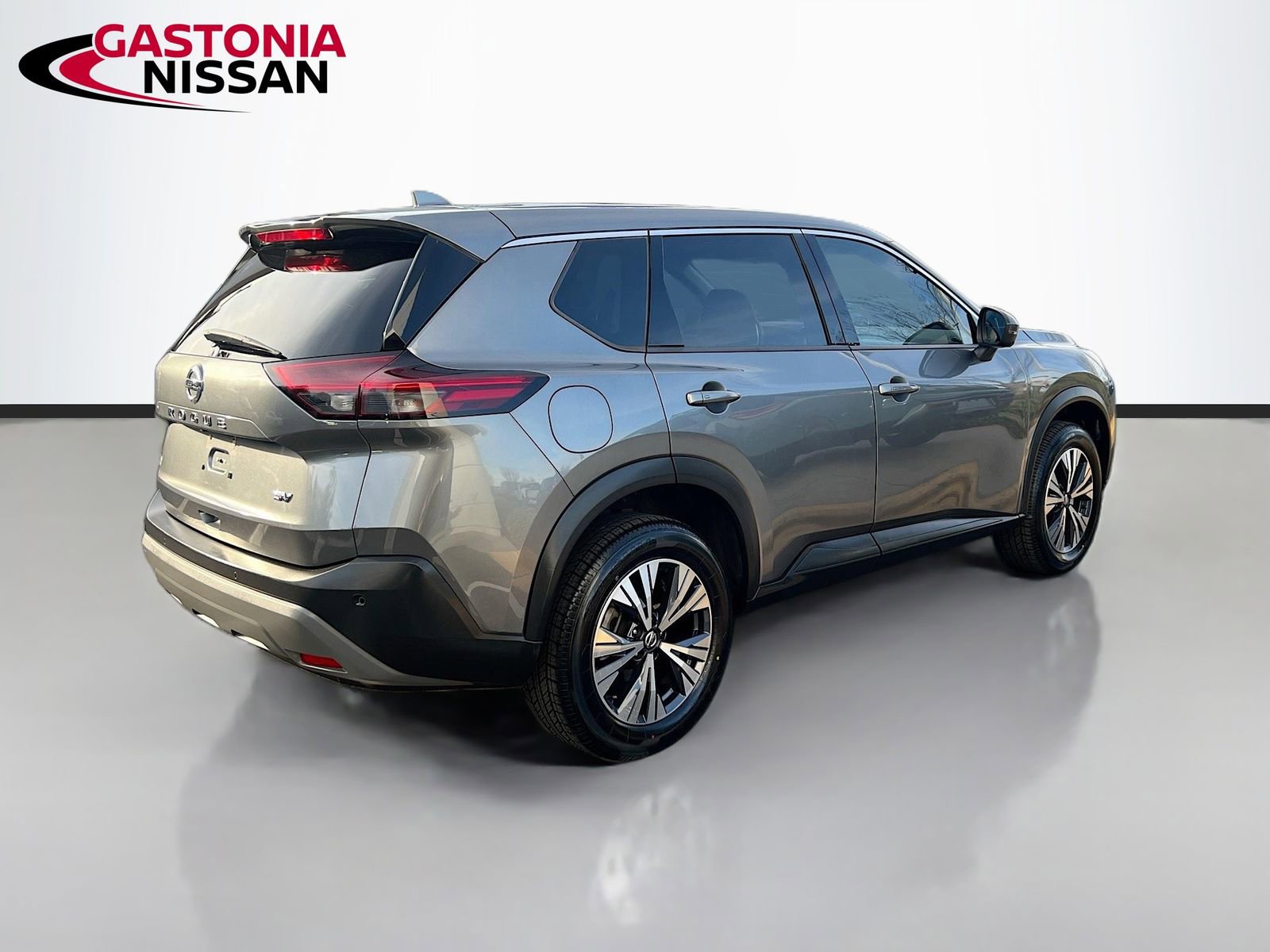 Used 2021 Nissan Rogue SV image 9