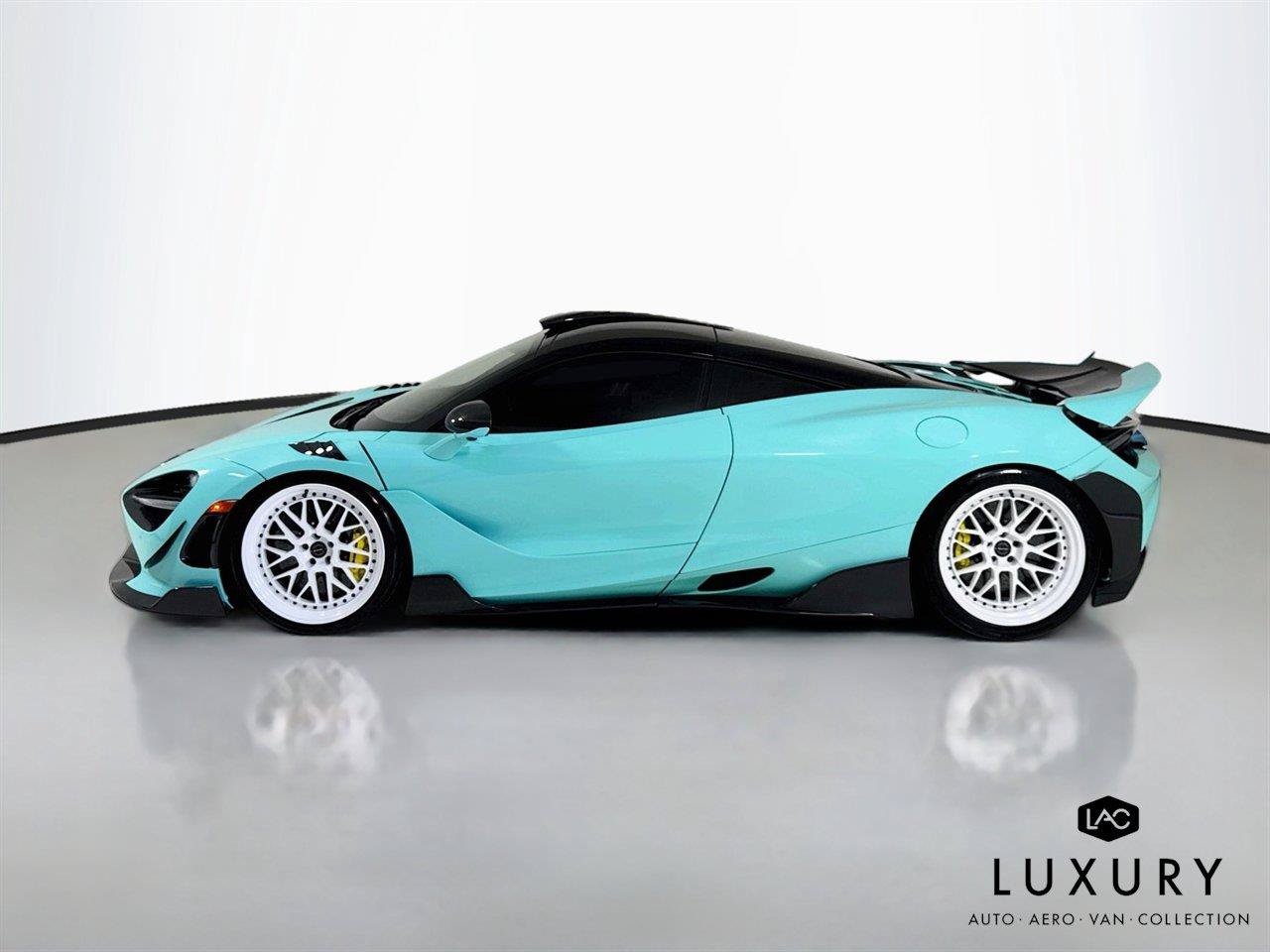 Used 2021 McLaren 720S Performance RWD image 9