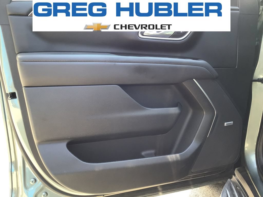 Used 2023 Chevrolet Suburban High Country AWD/4WD image 22