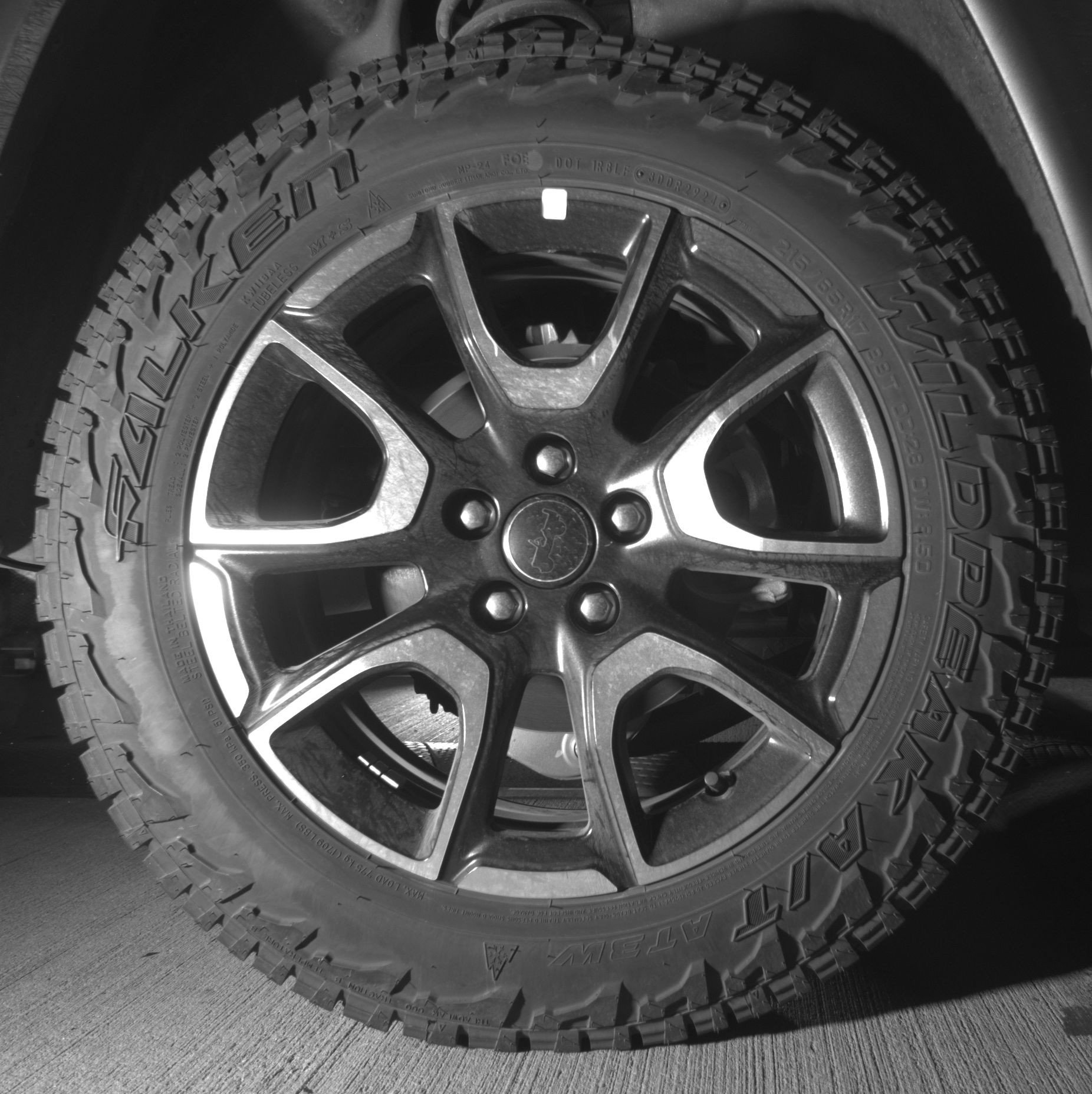 Used 2025 Jeep Compass Trailhawk AWD/4WD image 15