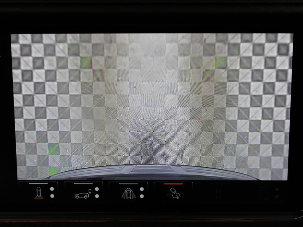 Used 2023 GMC Yukon Denali Ultimate AWD/4WD image 30
