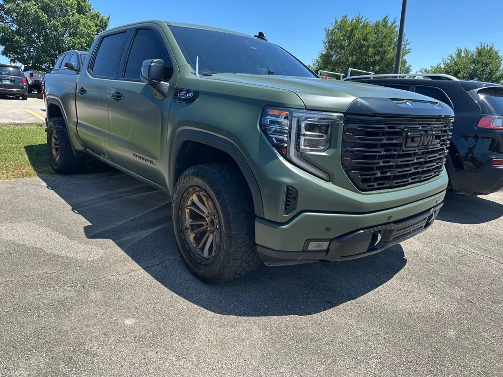 Used 2023 GMC Sierra 1500 Denali AWD/4WD image 2