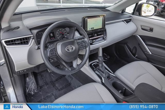 Used 2025 Toyota Corolla Cross L image 16