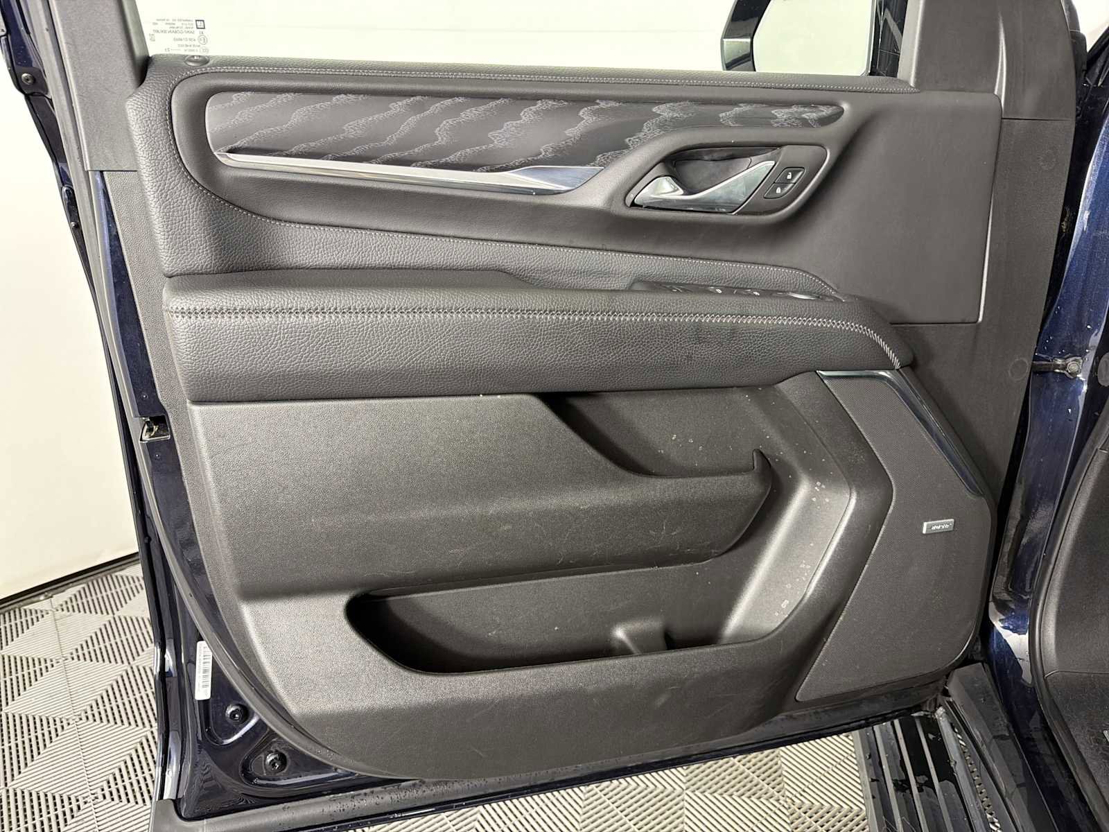 Certified 2023 GMC Yukon Denali AWD/4WD image 8