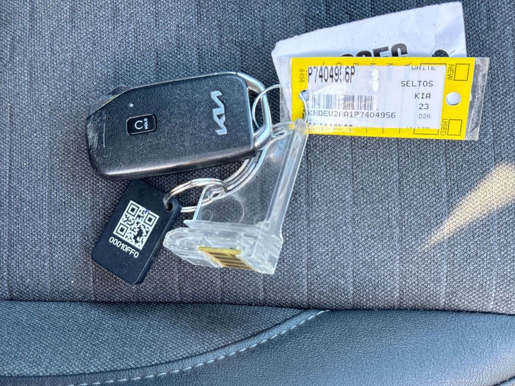 Used 2023 Kia Seltos S w/ Navigation Package FWD image 37