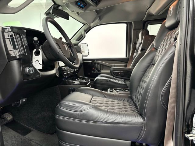 New 2026 GMC Savana 2500 w/ Driver Convenience Package RWD image 19