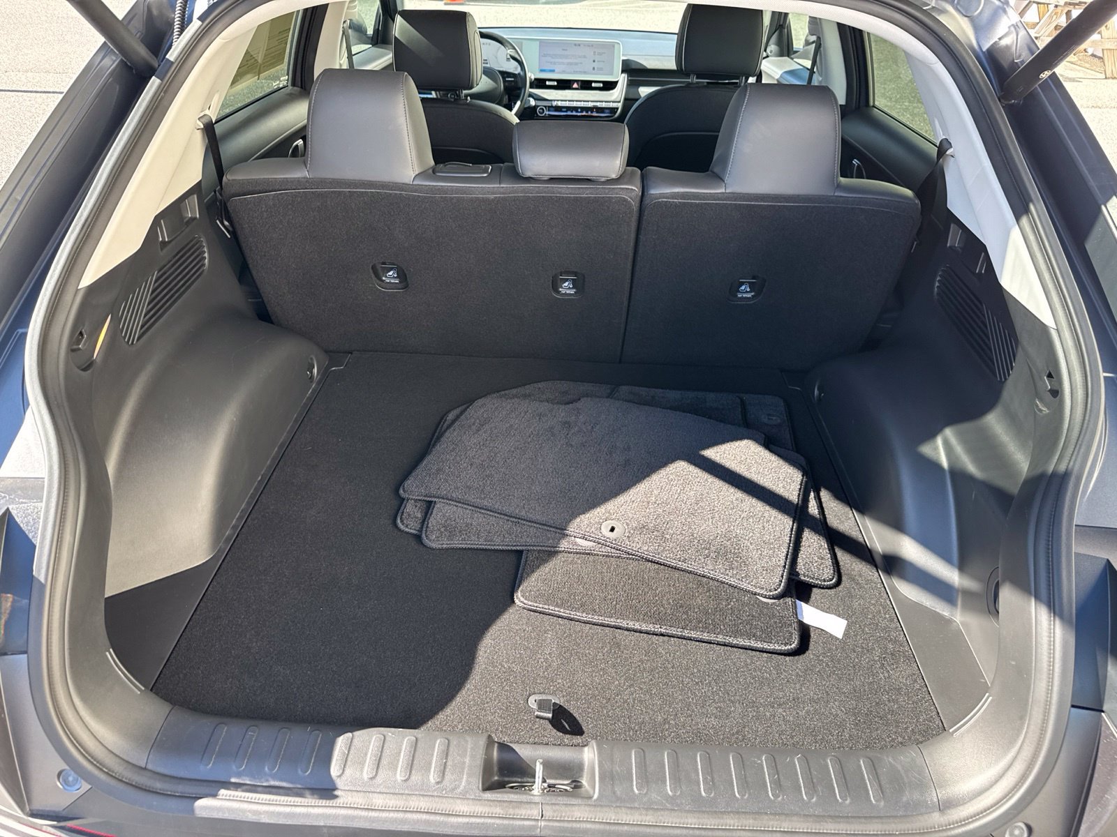 Used 2023 Hyundai Ioniq 5 SEL w/ Cargo Package RWD image 11