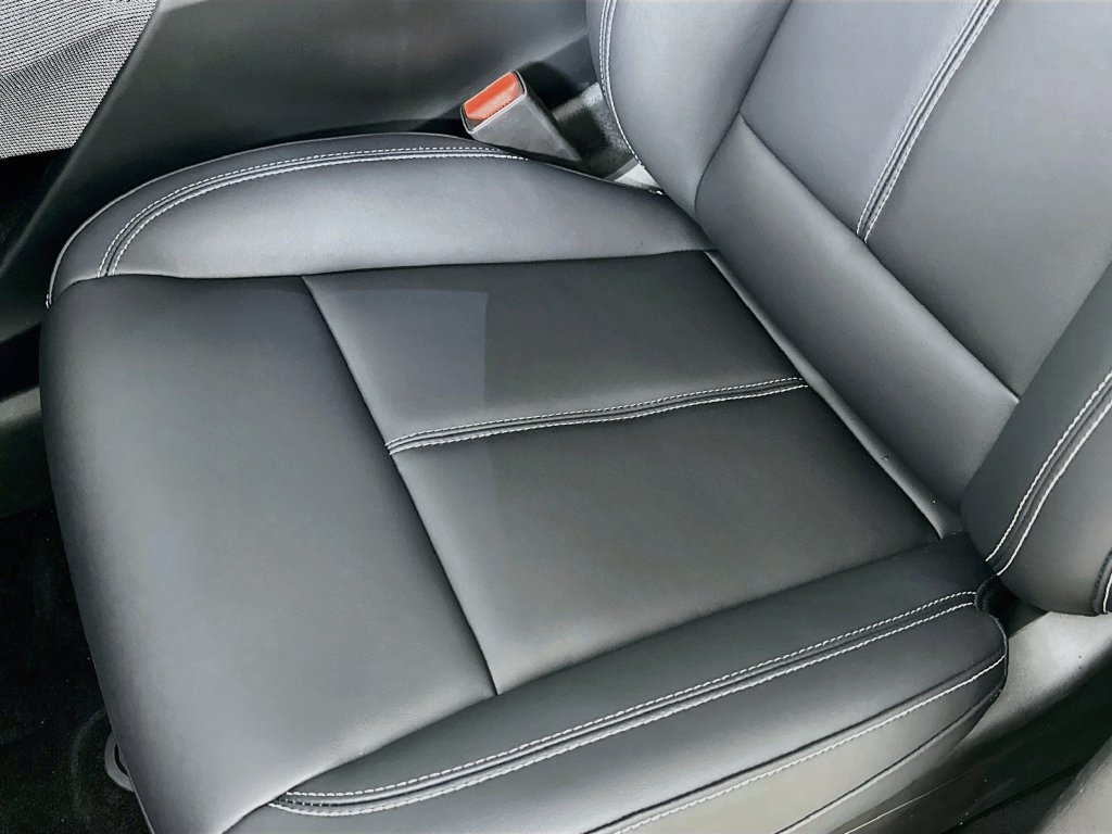 New 2027 Cadillac Optiq Sport w/ LPO, Floor Liner Package AWD/4WD image 24