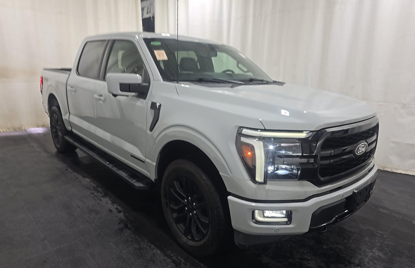 Used 2024 Ford F150 Lariat w/ Equipment Group 502A High AWD/4WD image 3
