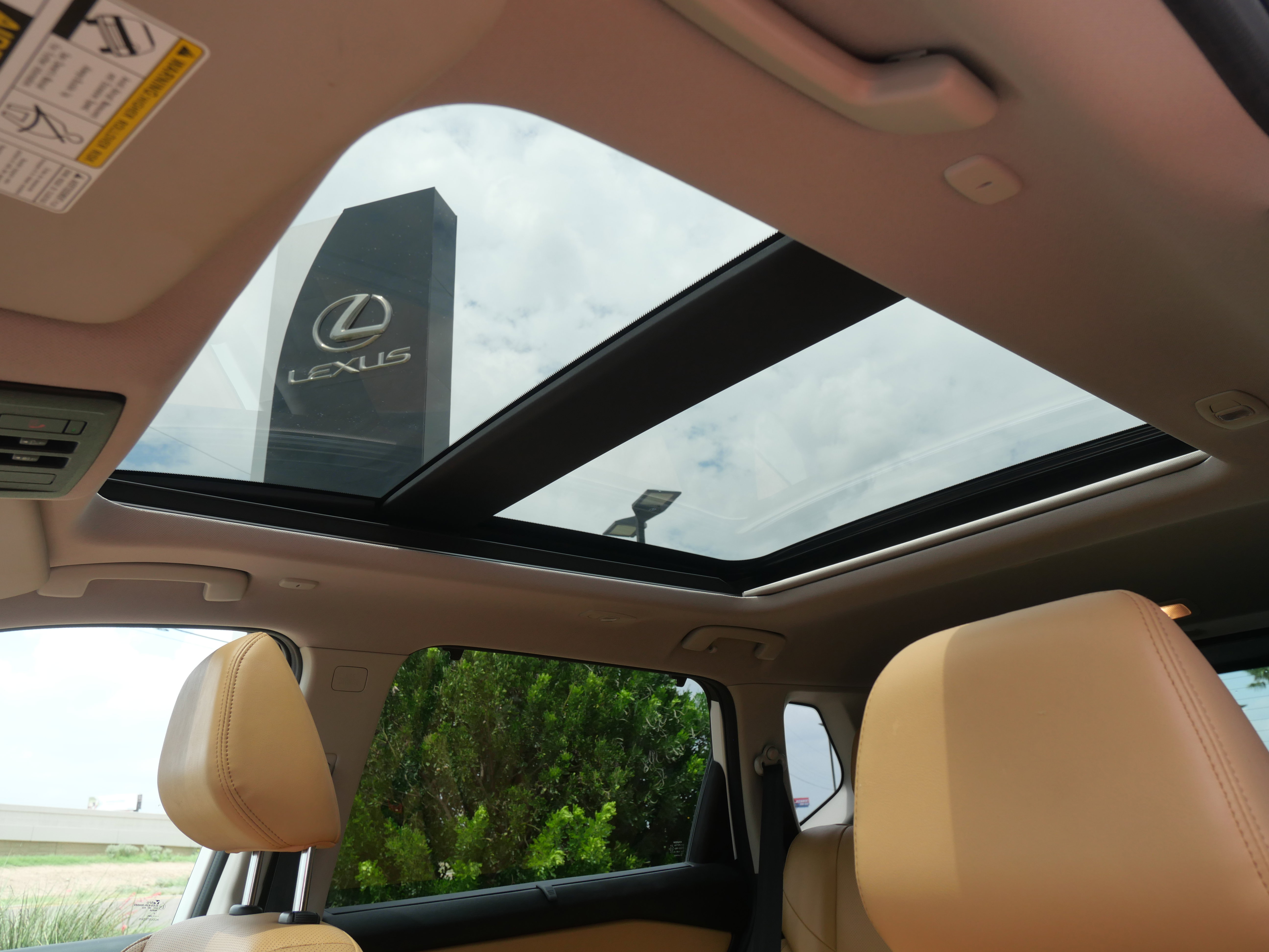 Used 2023 Nissan Rogue Platinum w/ Platinum Premium Package image 10