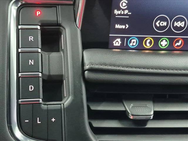 Used 2021 Chevrolet Suburban LS w/ Driver Alert Package RWD image 11