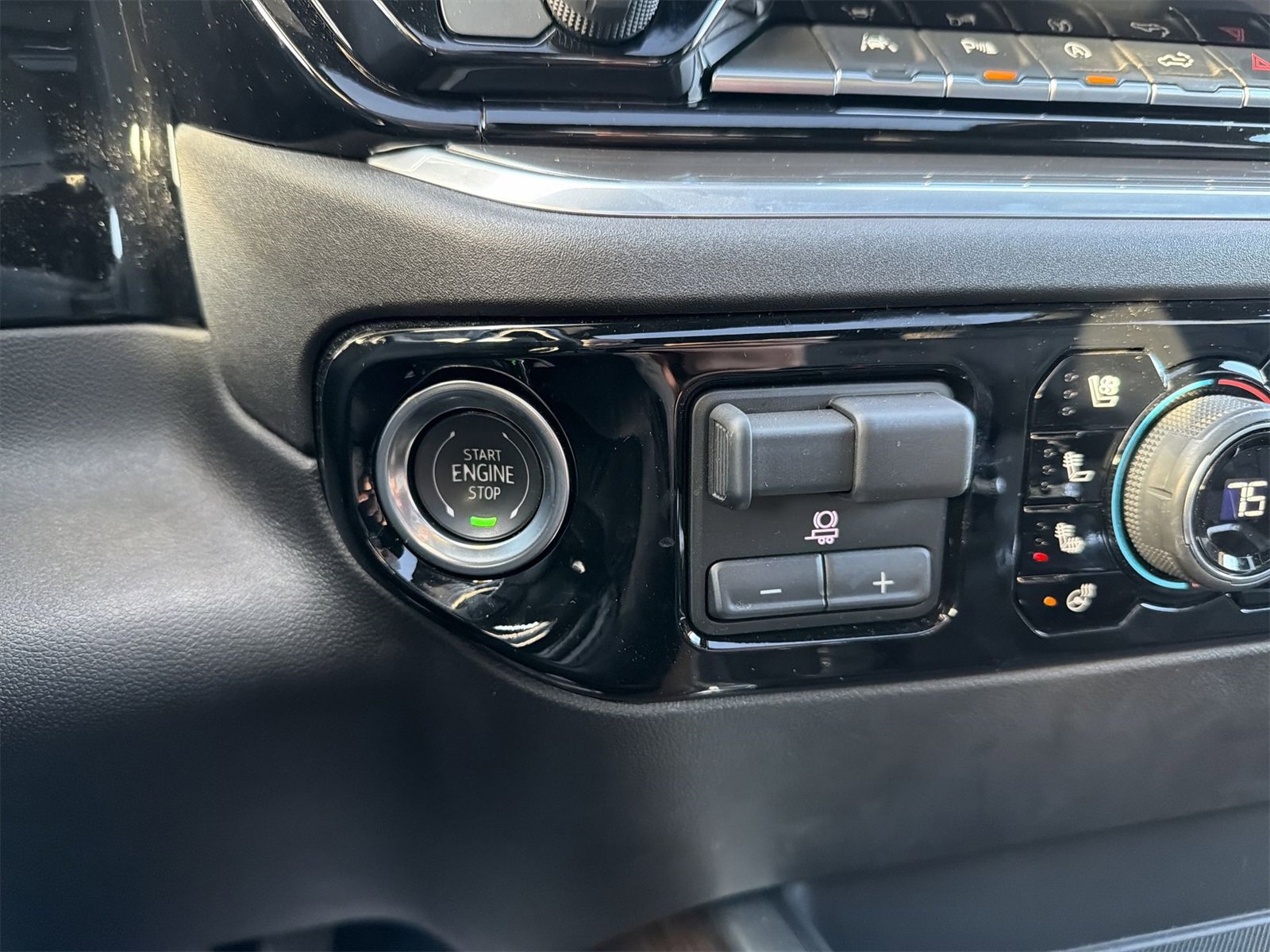 Certified 2025 Chevrolet Silverado 1500 High Country w/ High Country Premium Package image 17