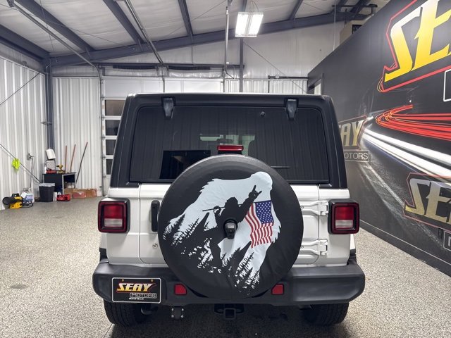 Used 2019 Jeep Wrangler Unlimited Sahara image 15