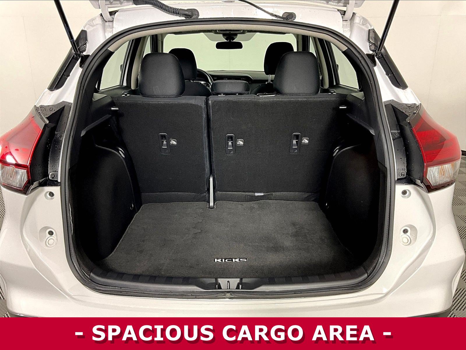 Certified 2022 Nissan Kicks S FWD image 35