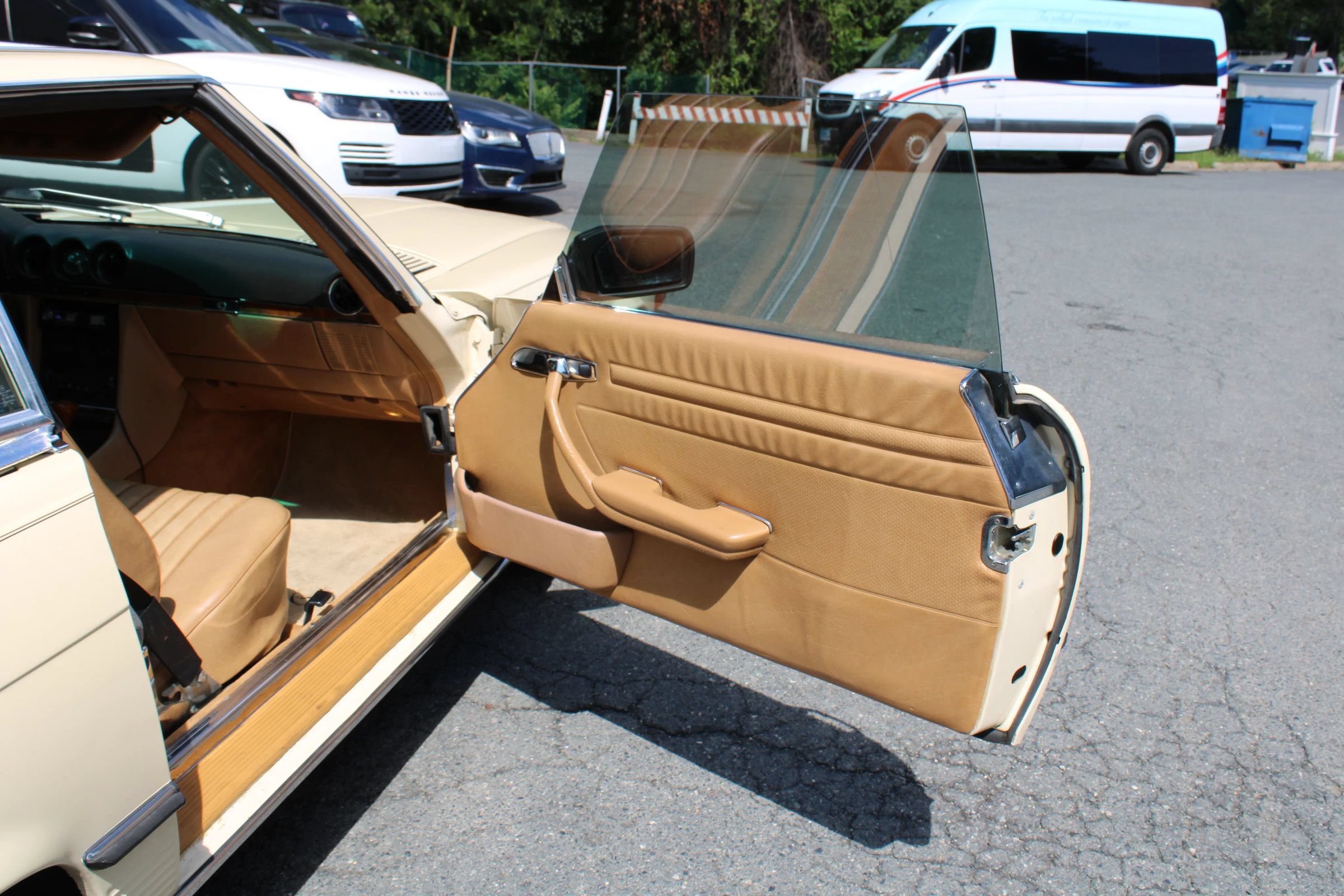Used 1987 Mercedes-Benz 560 SL image 16