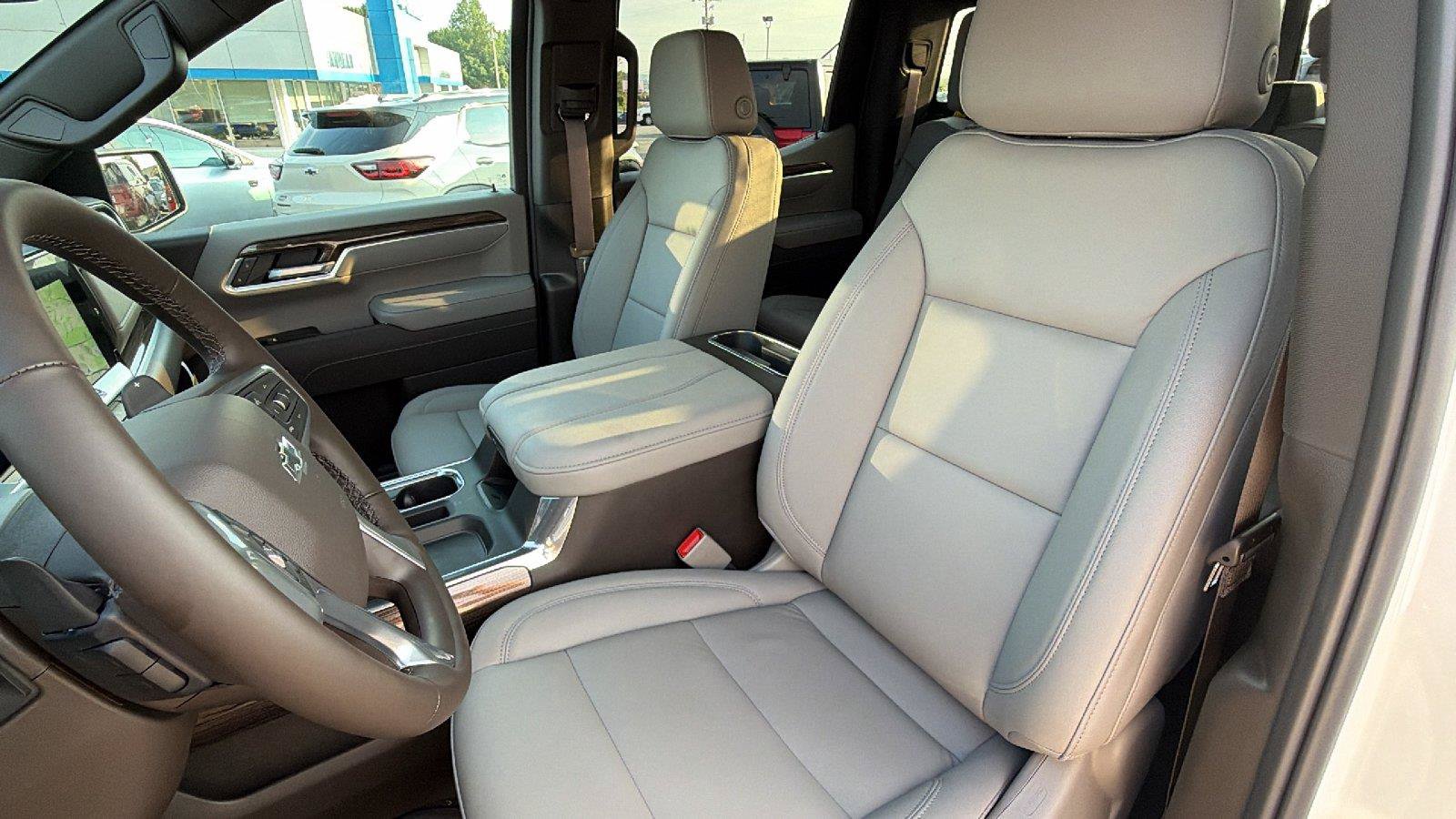 New 2026 Chevrolet Silverado 1500 RST w/ RST All Star Premium Package AWD/4WD image 4