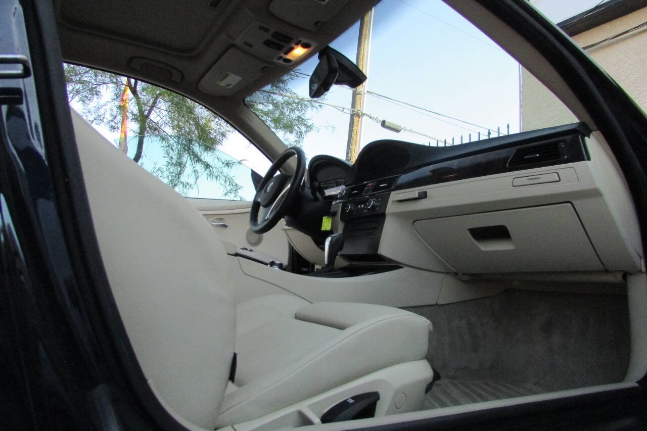 Used 2010 BMW 328i Coupe image 29