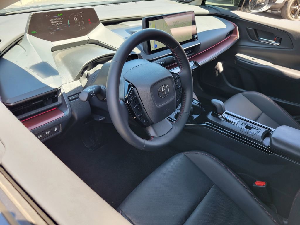 Used 2025 Toyota Prius Plug-In Hybrid w/ Limited Premium Package image 3