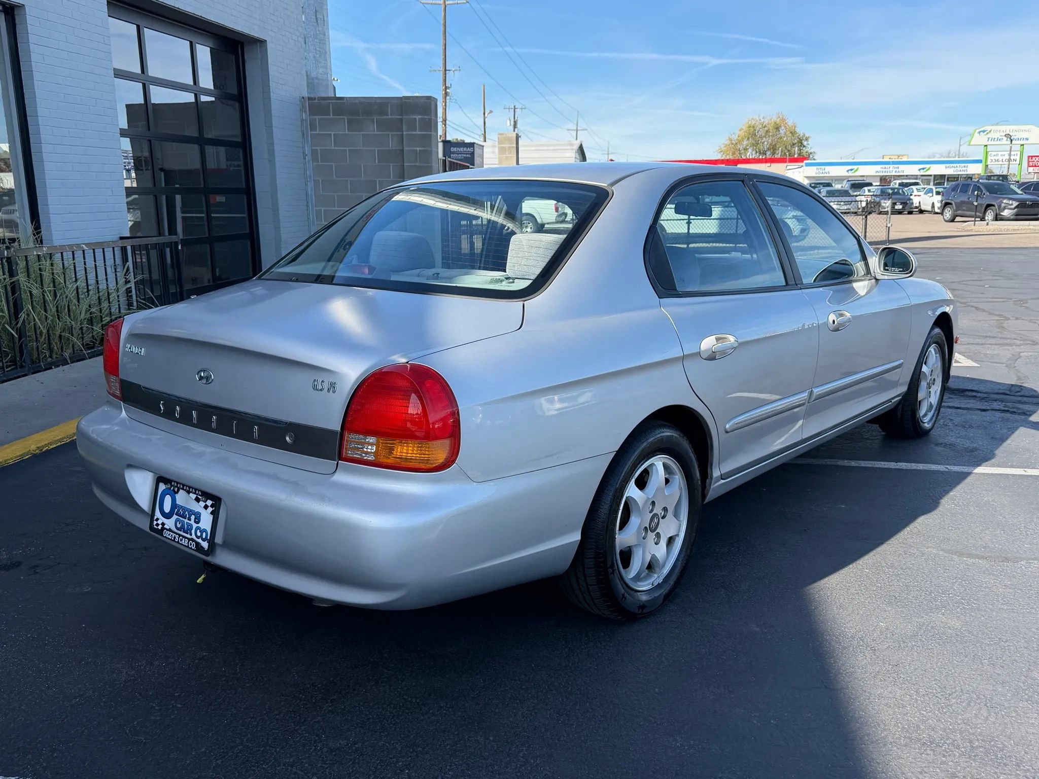 Used 2001 Hyundai Sonata GLS image 3