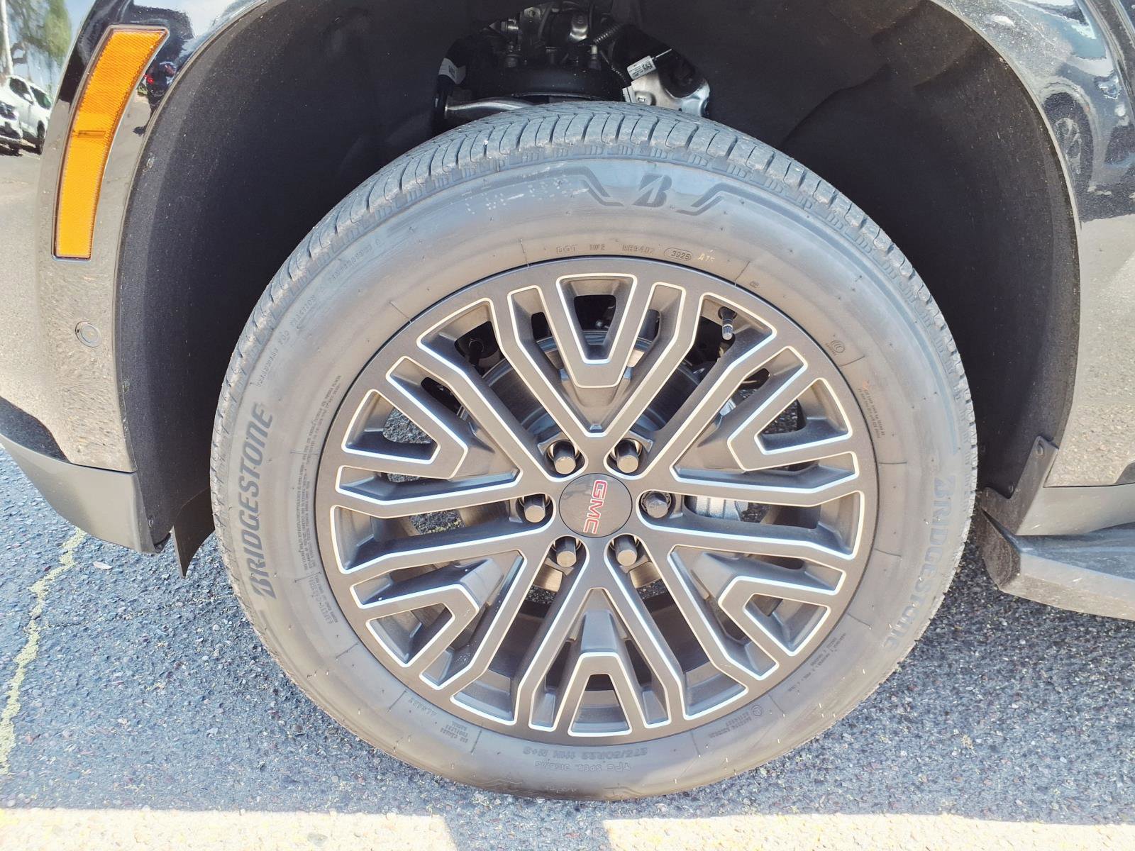 Certified 2026 GMC Yukon XL Elevation image 10