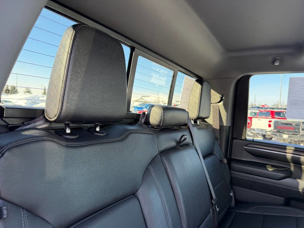 Used 2024 GMC Sierra 3500 SLT w/ SLT Premium Package image 58