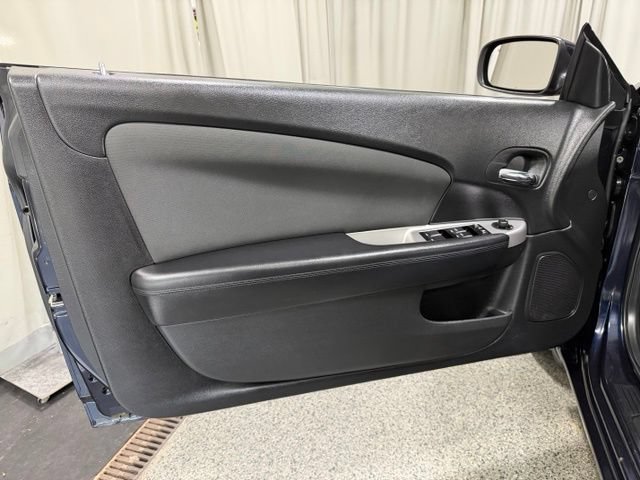 Used 2012 Chrysler 200 Touring FWD image 20
