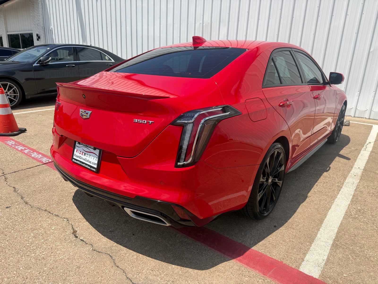 Used 2020 Cadillac CT4 Sport w/ Climate Package RWD image 5