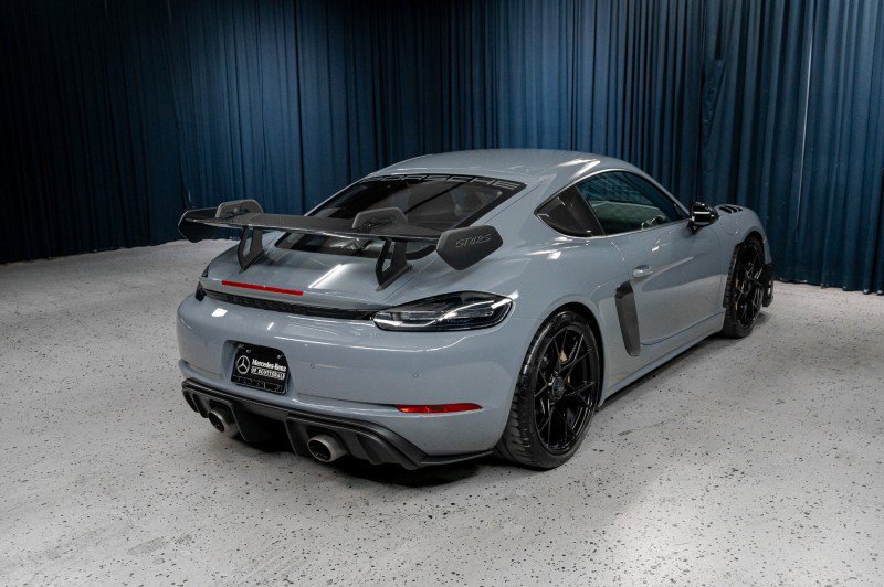 Used 2023 Porsche 718 Cayman GT4 RS image 7