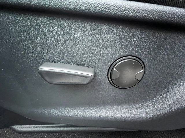 New 2025 Ford F150 Lightning XLT image 12