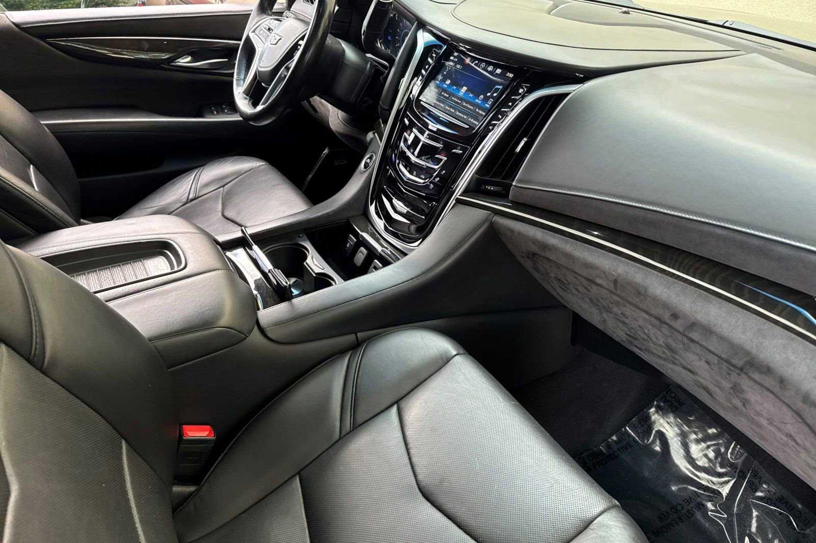 Used 2019 Cadillac Escalade ESV Platinum image 15