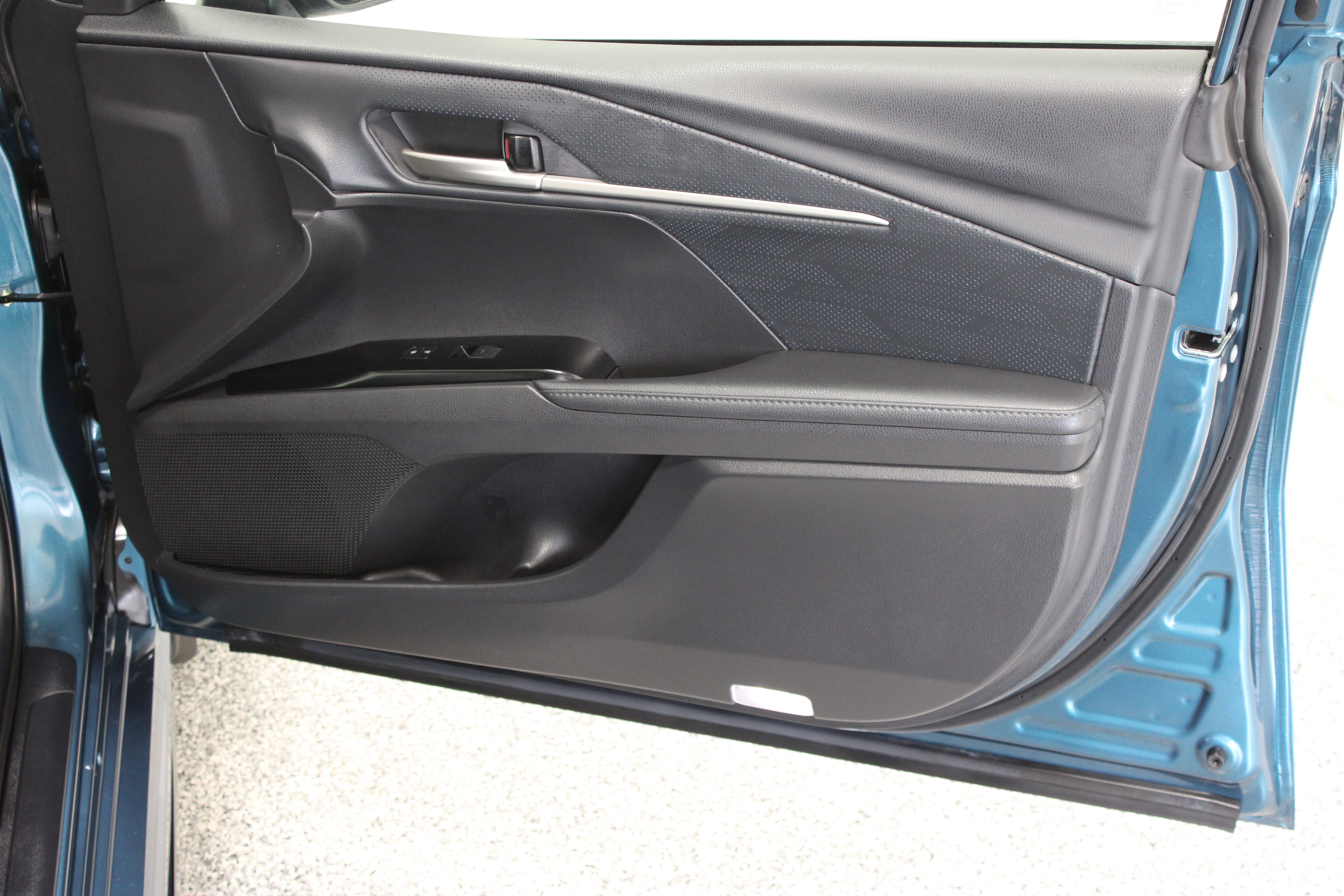 Used 2025 Toyota Camry XSE w/ Premium Plus Package FWD image 35