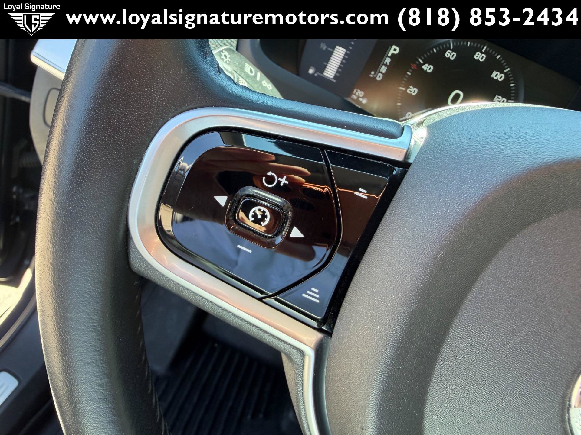 Used 2018 Volvo XC90 T5 Momentum AWD/4WD image 33