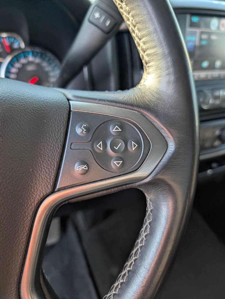 Used 2016 Chevrolet Silverado 2500 LT w/ LT Convenience Package image 24