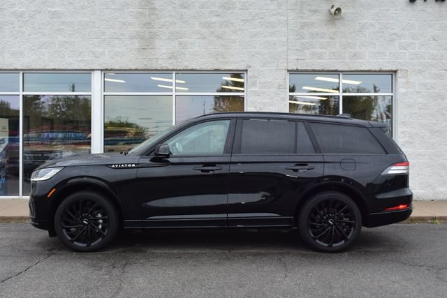 Used 2025 Lincoln Aviator Reserve w/ Equipment Group 201A AWD/4WD image 2