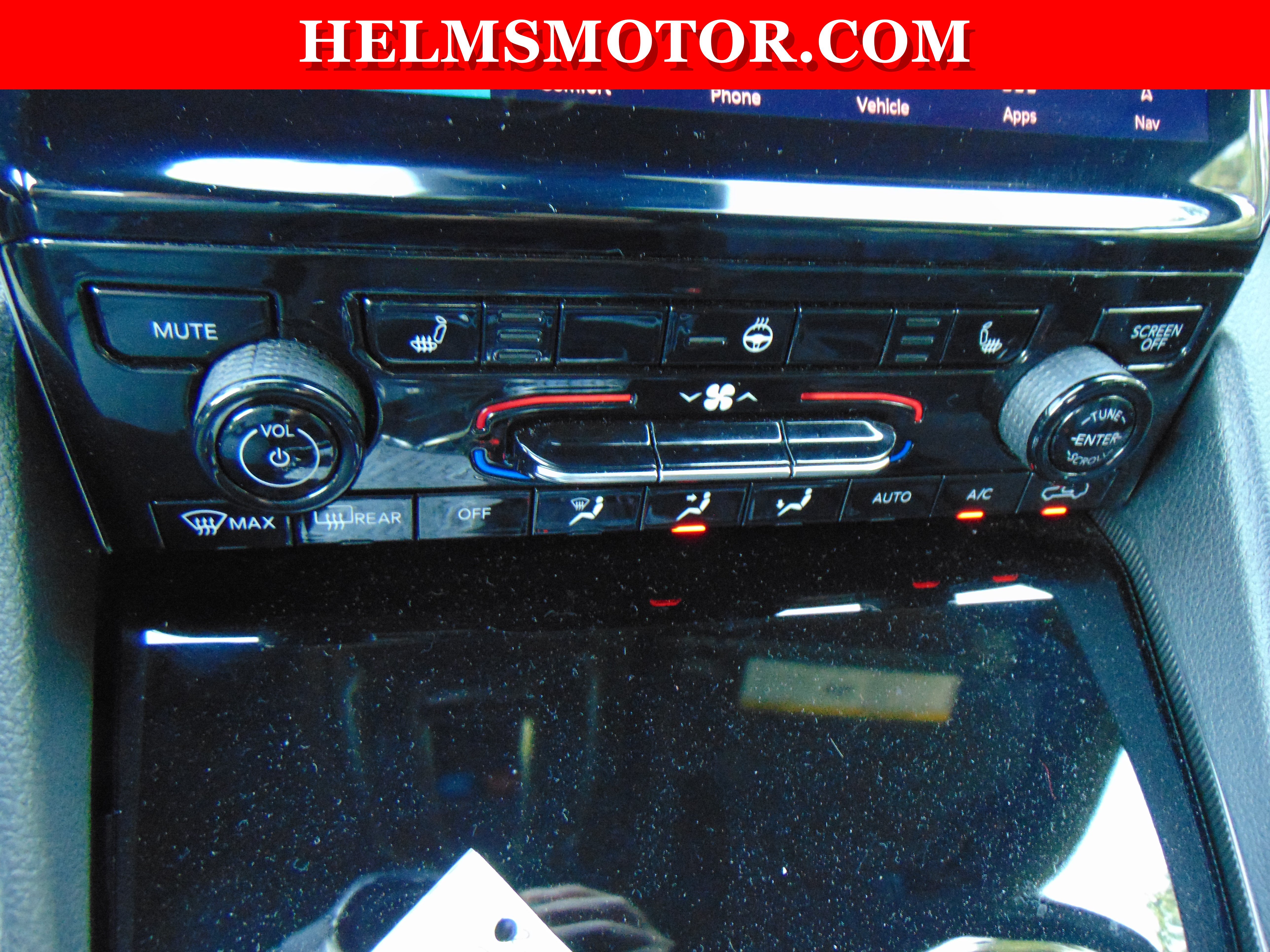 Used 2024 Jeep Grand Cherokee L Limited w/ Black Appearance Package AWD/4WD image 20