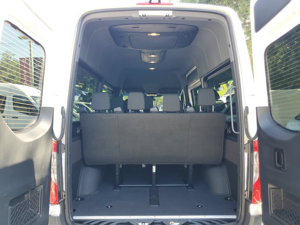 Used 2025 Mercedes-Benz Sprinter 2500 image 15