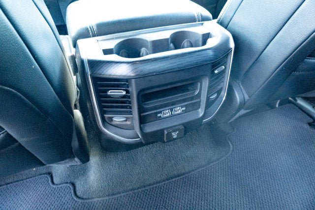Used 2024 RAM 1500 Laramie RWD image 33