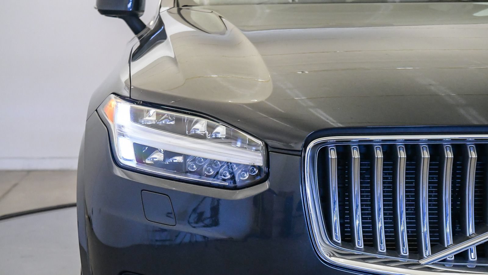 Used 2022 Volvo XC90 T8 Inscription Expression w/ Advanced Package AWD/4WD image 8