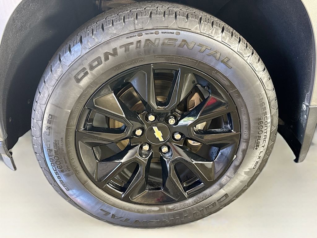 Used 2020 Chevrolet Silverado 1500 Custom w/ Custom Value Package RWD image 37