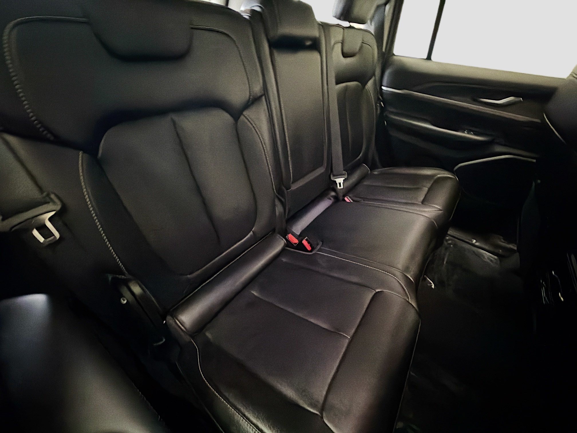 Used 2023 Jeep Grand Cherokee 4WD 4xe image 14