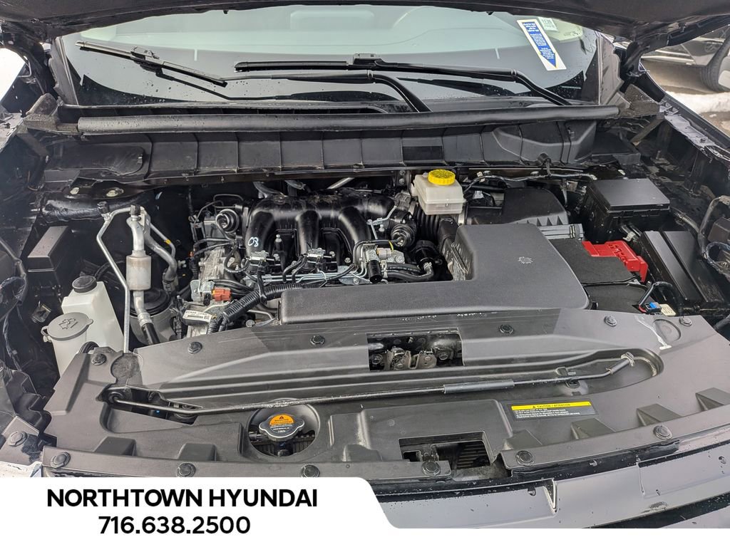 Used 2025 Nissan Pathfinder SV image 36