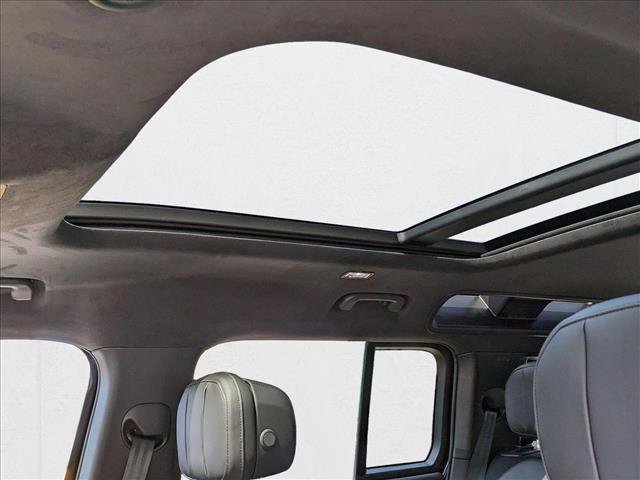 New 2025 Land Rover Defender 110 V8 image 15