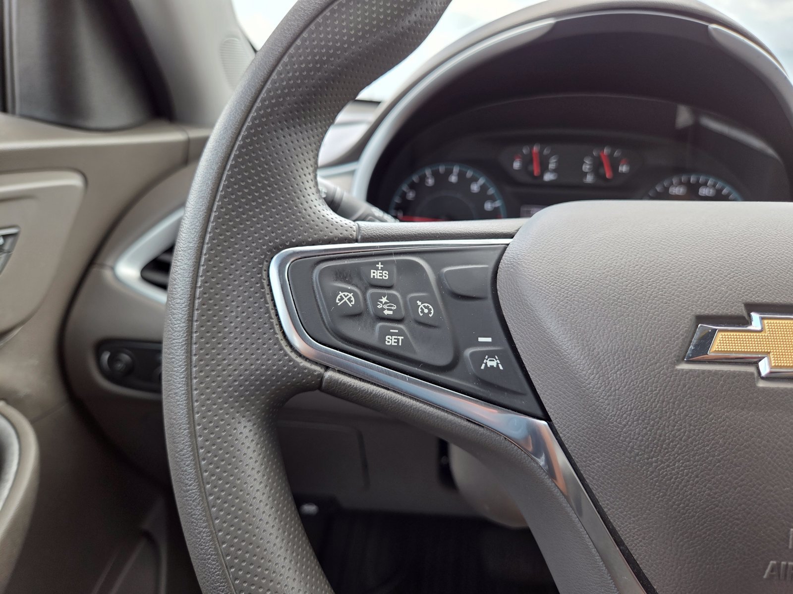 Used 2024 Chevrolet Malibu LT FWD image 43