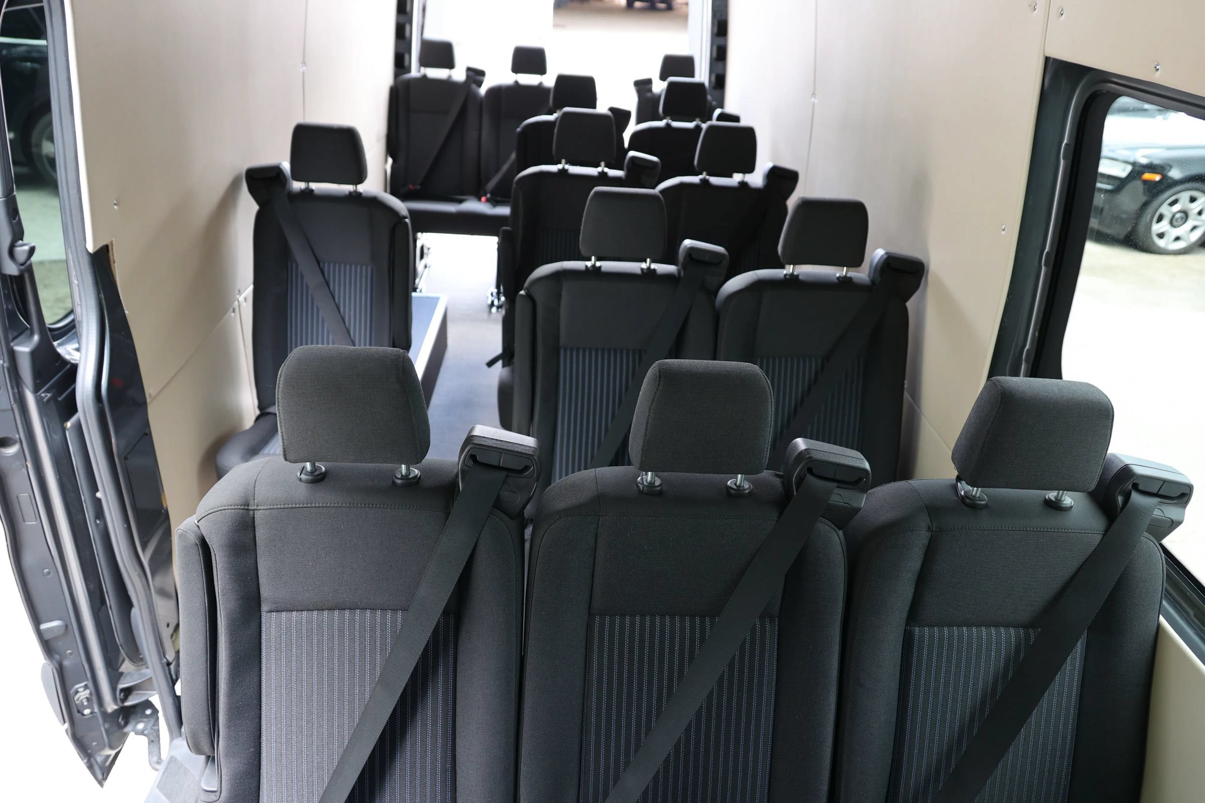 Used 2022 Mercedes-Benz Sprinter 4500 w/ Parking Package image 36