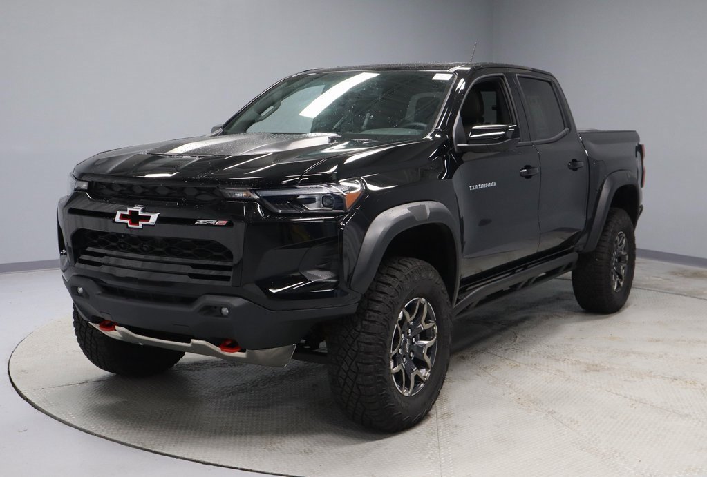 Used 2026 Chevrolet Colorado ZR2 w/ Technology Package image 8