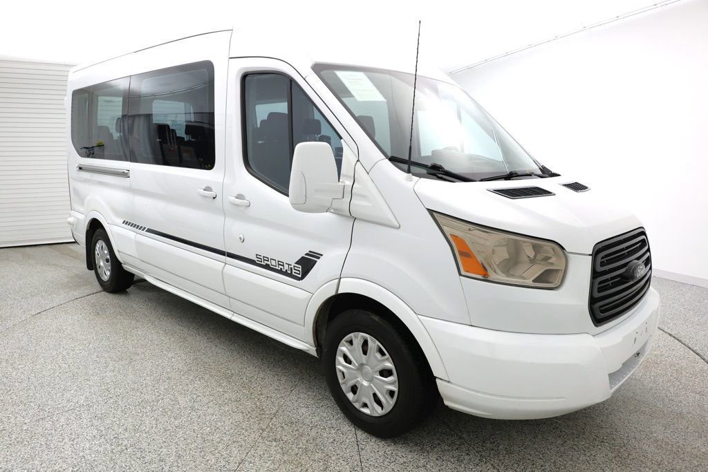 Used 2018 Ford Transit 350 XLT image 2