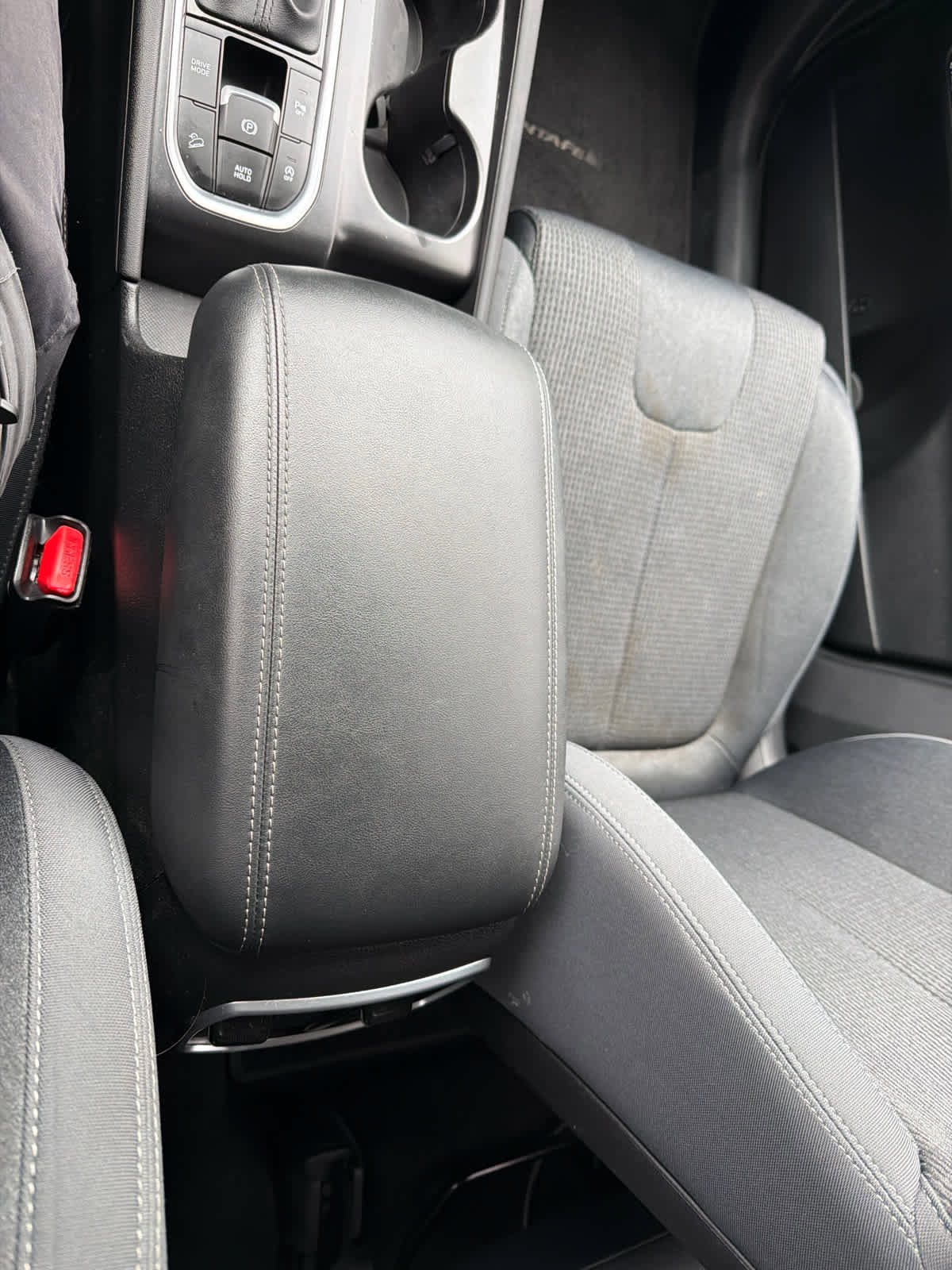 Used 2019 Hyundai Santa Fe SEL image 26