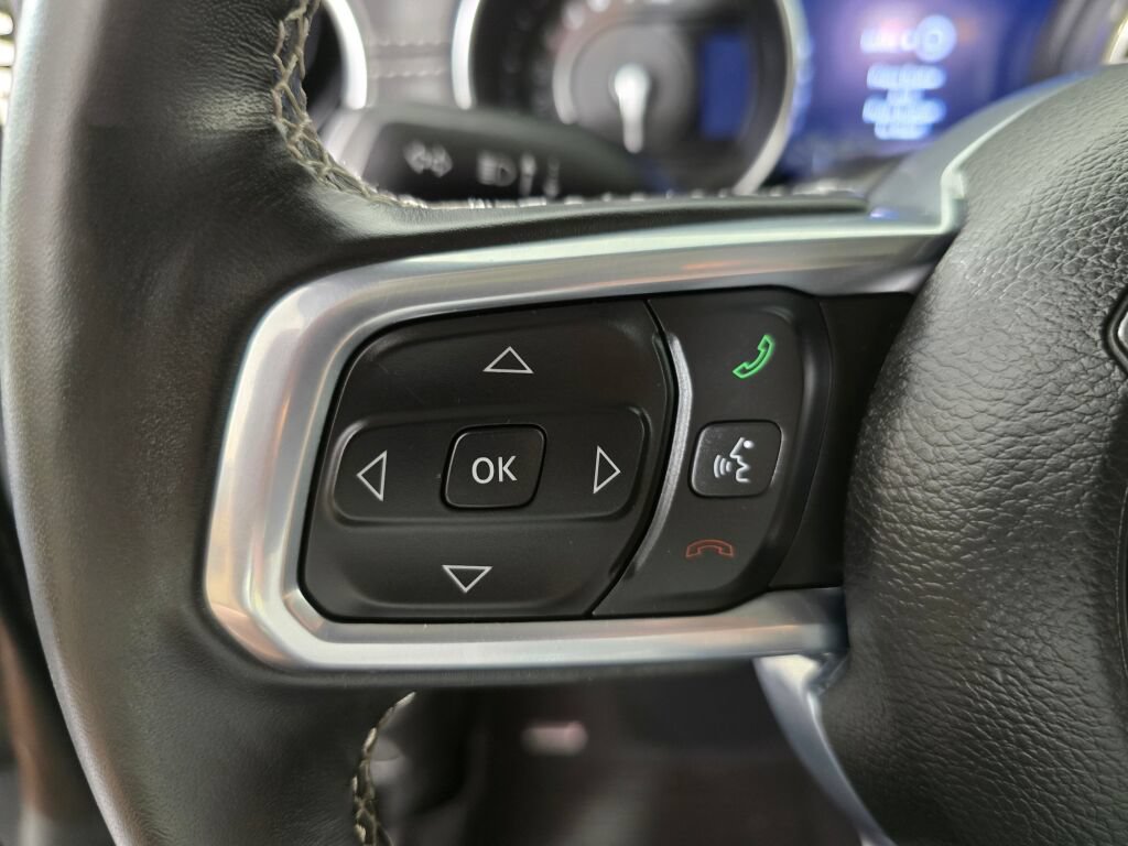 Used 2023 Jeep Wrangler Unlimited Sahara w/ Cold Weather Group AWD/4WD image 25